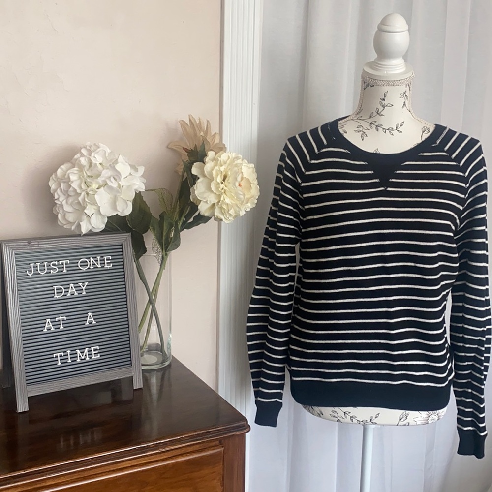 Forever 21 sweater
